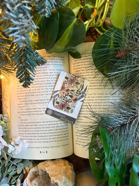 Bouquet Magnetic Bookmark