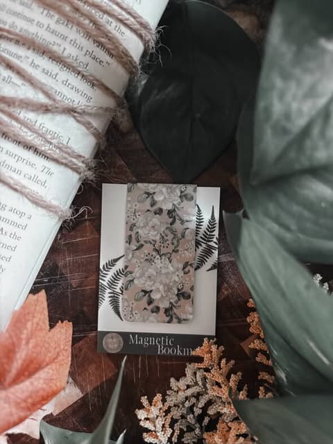Gardenia Magnetic Bookmark